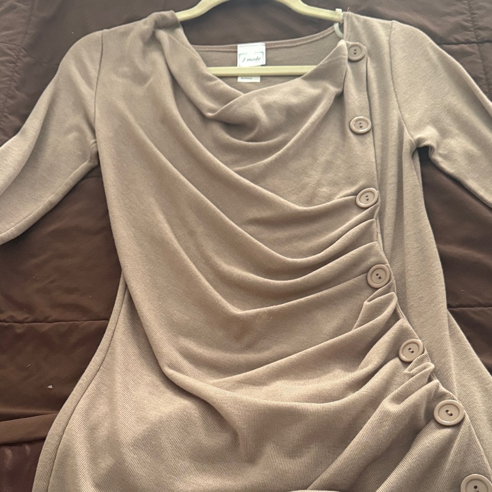 2 Stylish Long Sleeve Tops. Beige and Charcoal.